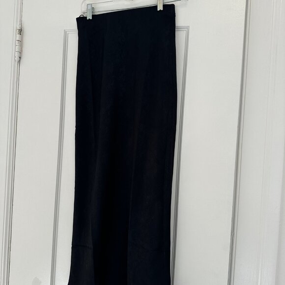Black slip midi skirt | NWT | oak + fort - Picture 3 of 3